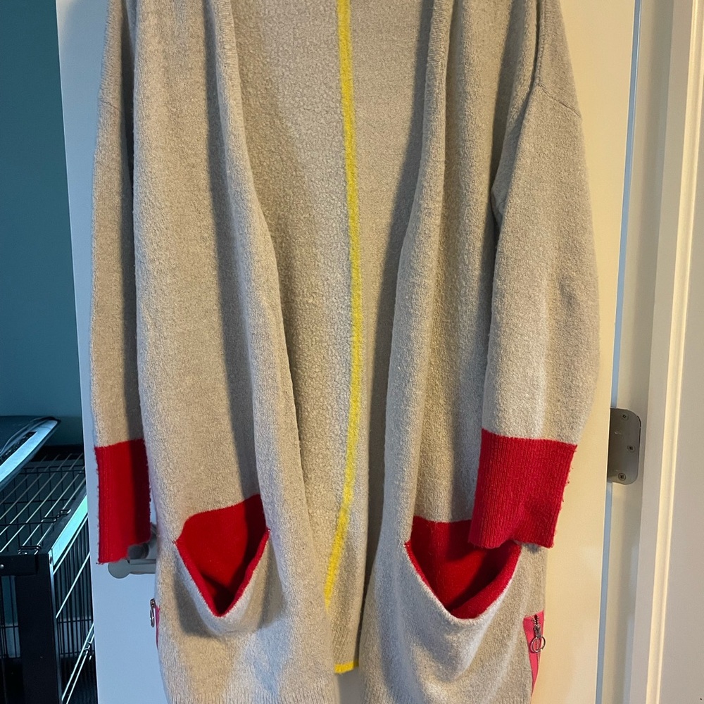 Stylish Gray Cardigan